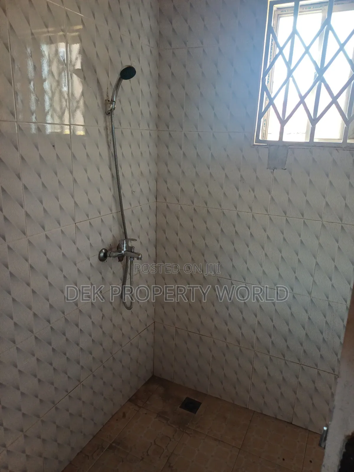 2bdrm Apartment in Pokuase for rent in Pokuase