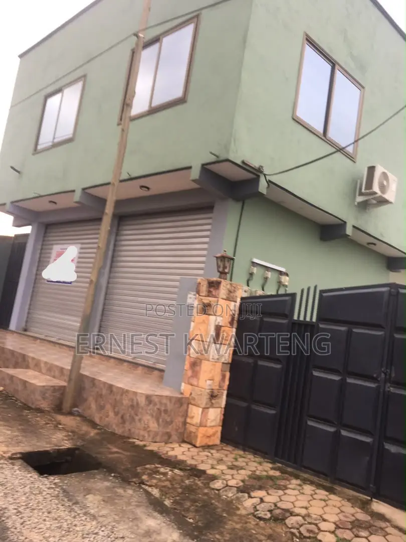 Store to Let in Sowutwuom