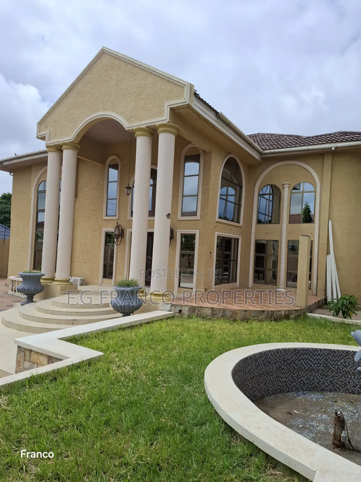 6bdrm House in Kg, Franco, Regimanuel Gray Estates for sale in Regimanuel Gray Estates