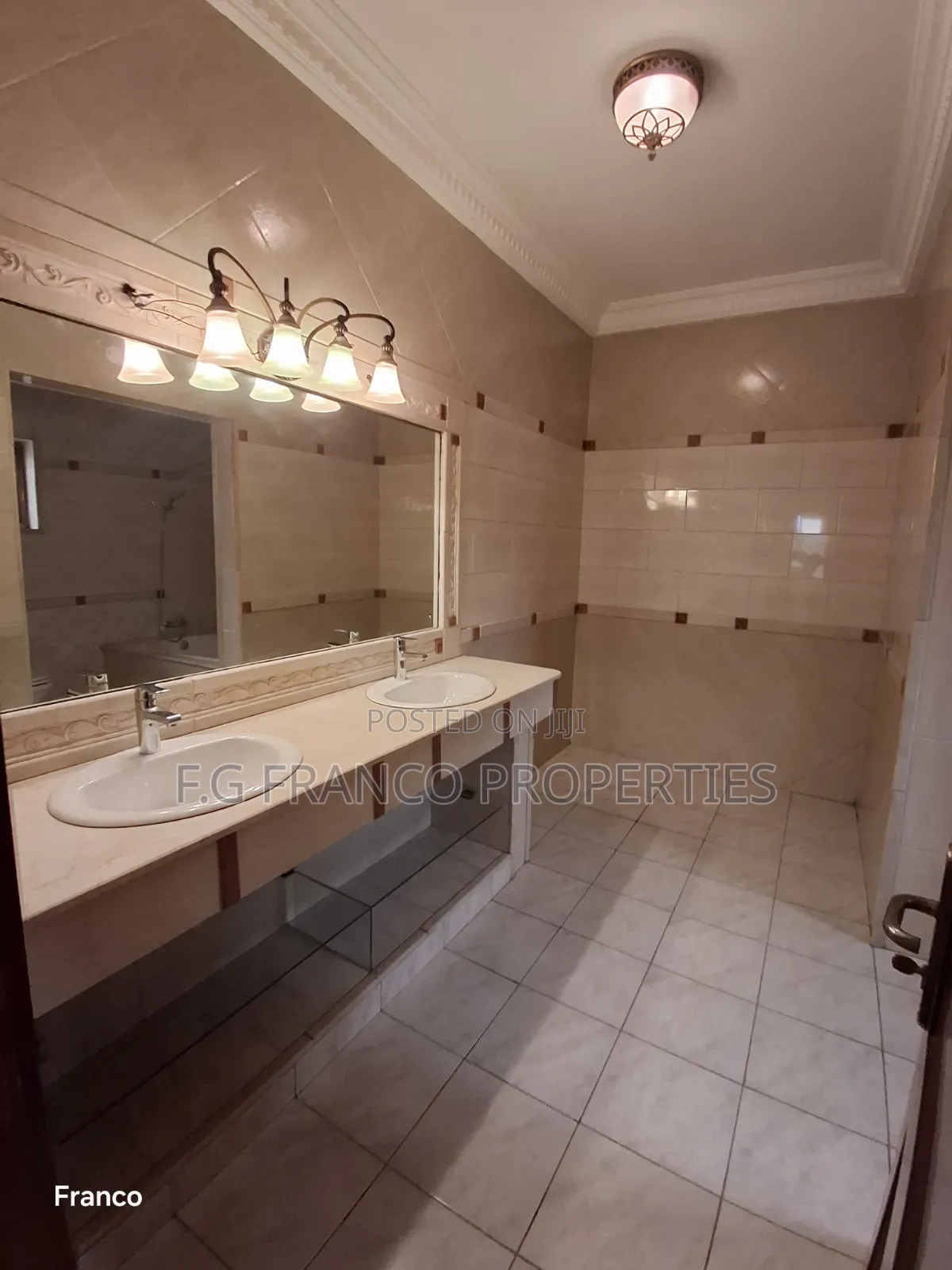 6bdrm House in Kg, Franco, Regimanuel Gray Estates for sale in Regimanuel Gray Estates