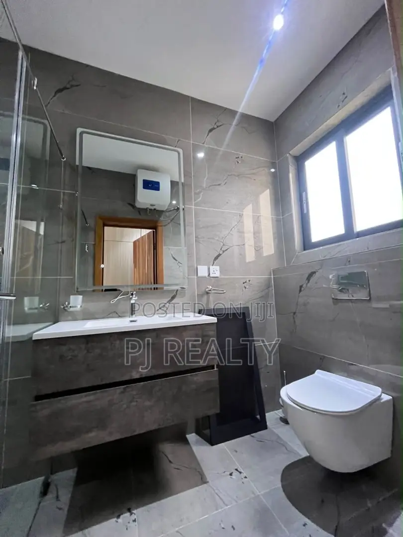4bdrm Townhouse / Terrace in East Legon for rent in East Legon