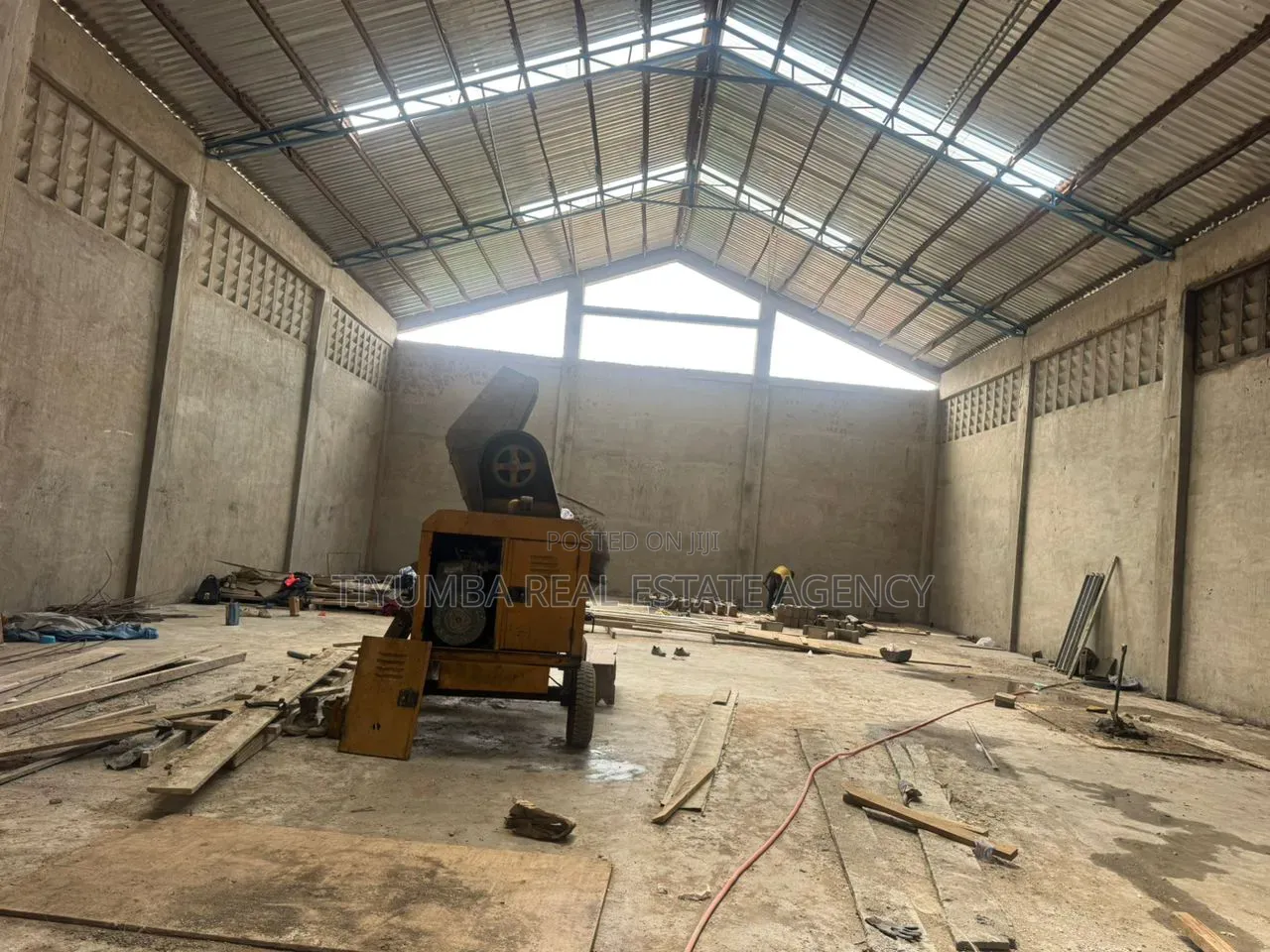 500sqm Warehouse Space at Achimota Abc in Mile 7