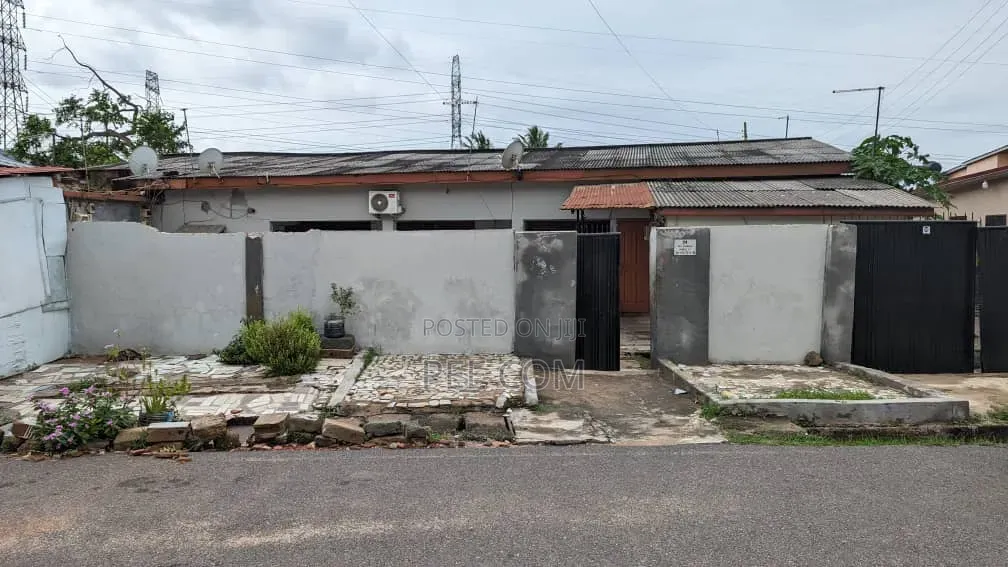 0.18 Acre Land for Sale. (728.434 Square Metres) at Dzorwulu in Dzorwulu