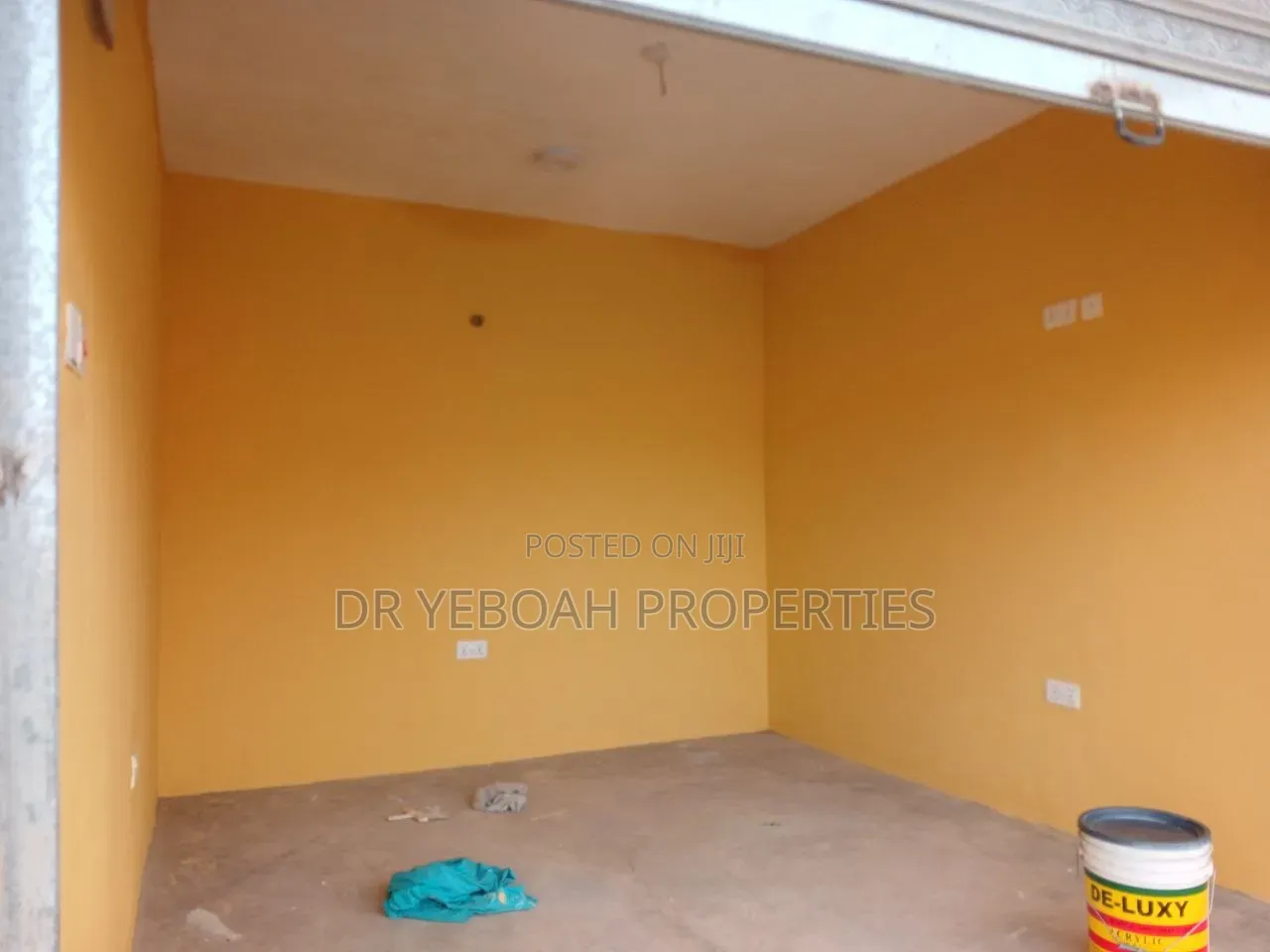 Spintex Manet Agblezaa - Shop for Rent in Coca Cola
