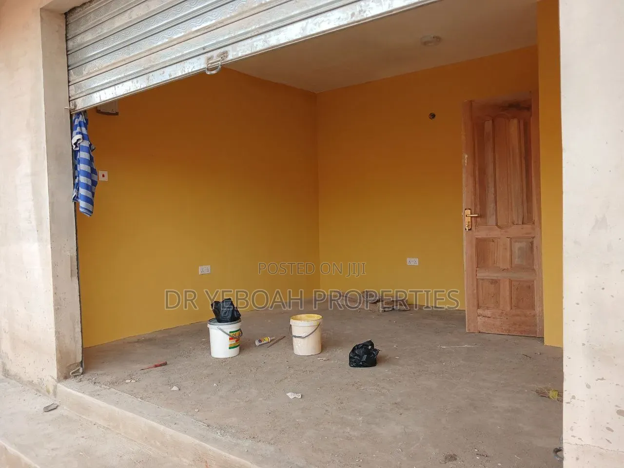 Spintex Manet Agblezaa - Shop for Rent in Coca Cola