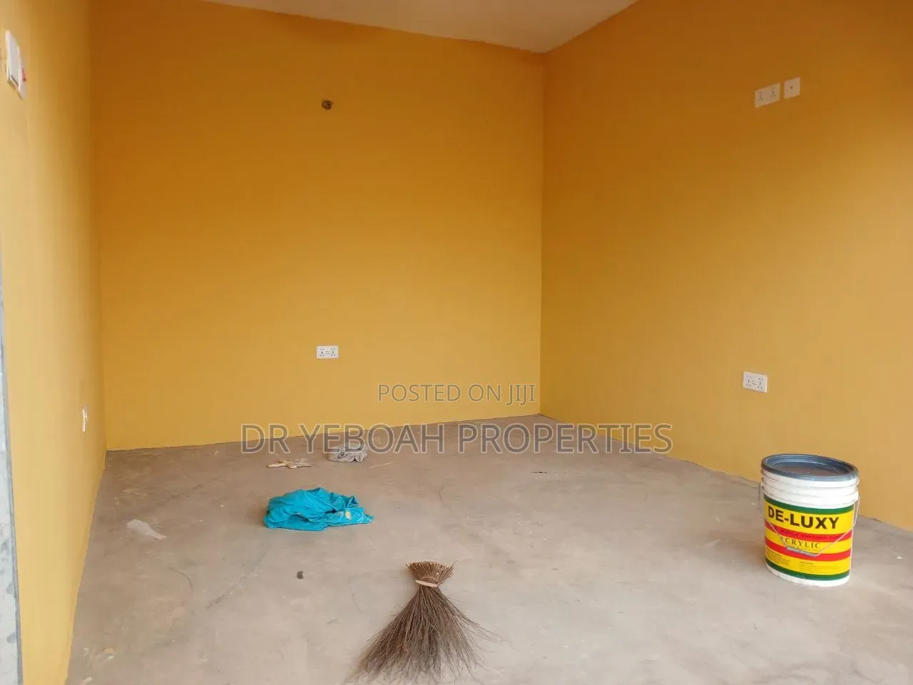 Spintex Manet Agblezaa - Shop for Rent in Coca Cola