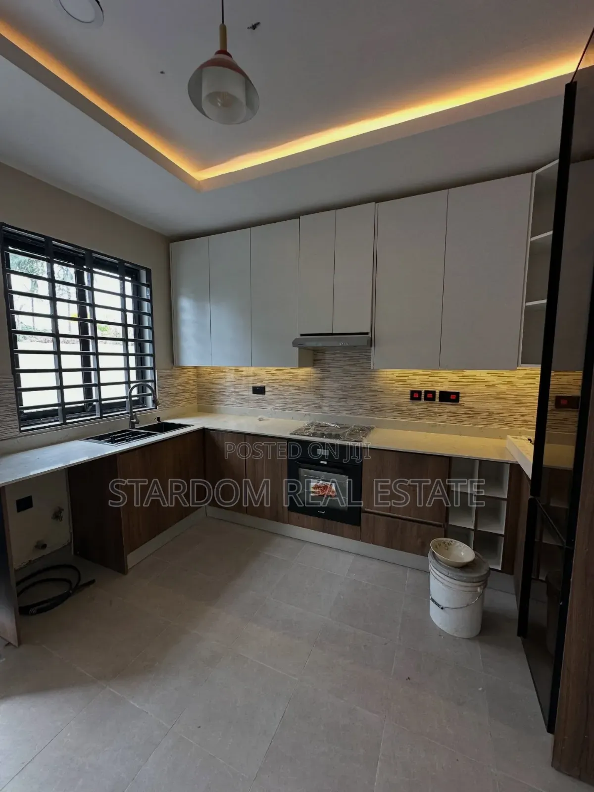 3bdrm Duplex in Spintex Com16, Lashibi for sale in Lashibi