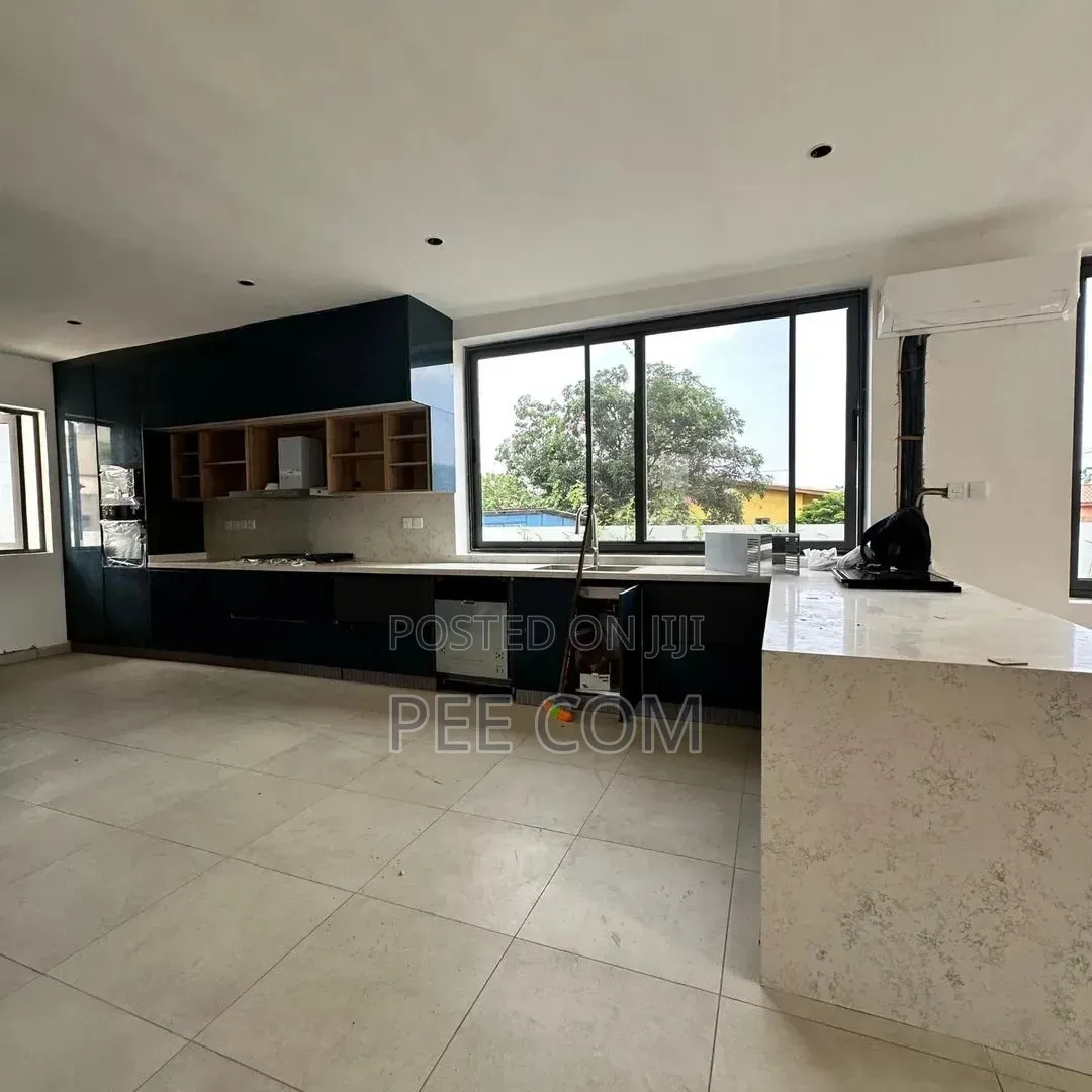 Furnished 4bdrm House in Little Roses Area for sale in Little Roses Area