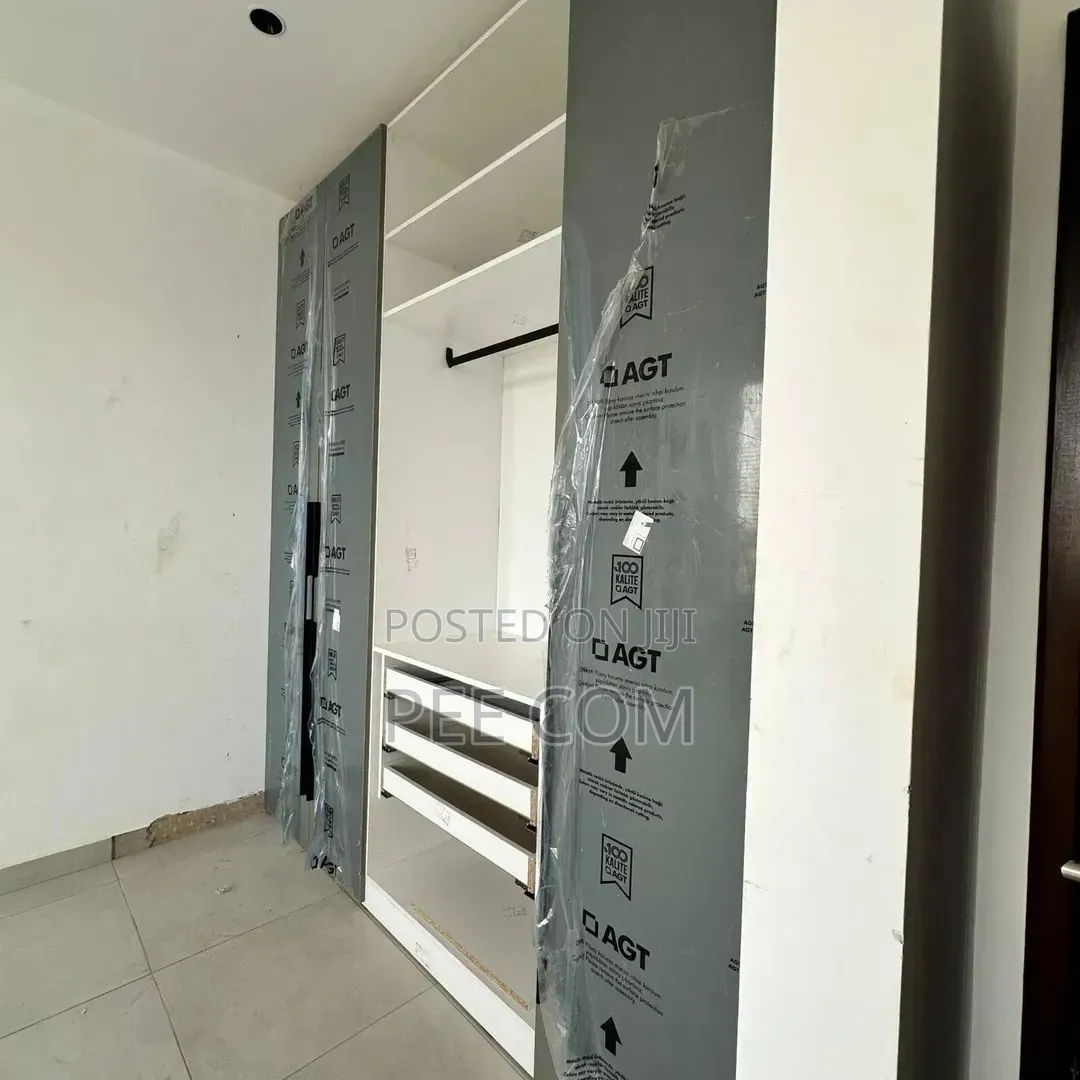 Furnished 4bdrm House in Little Roses Area for sale in Little Roses Area