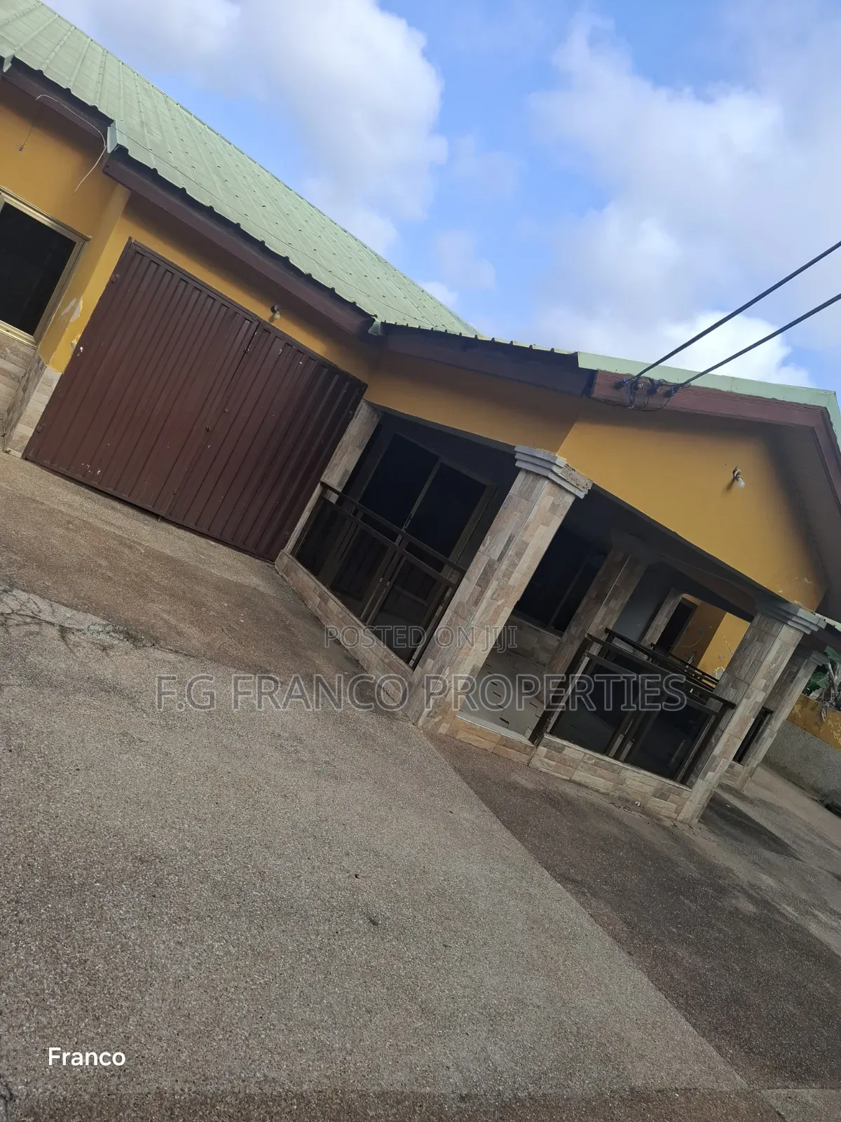 4bdrm House in Kg Franco Properties, Baatsona Total for sale in Baatsona Total