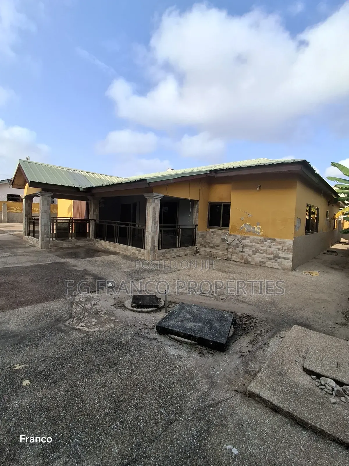4bdrm House in Kg Franco Properties, Baatsona Total for sale in Baatsona Total