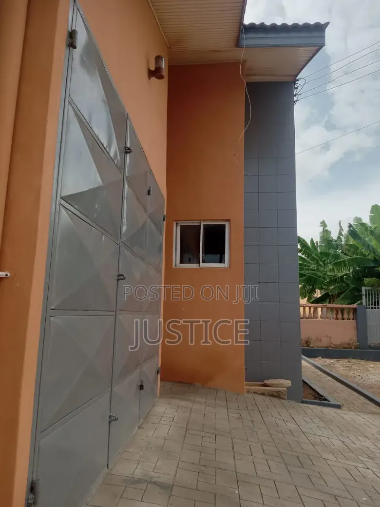 3bdrm House in Night Market Tantra, Ola Achool Area for rent in Ola Achool Area