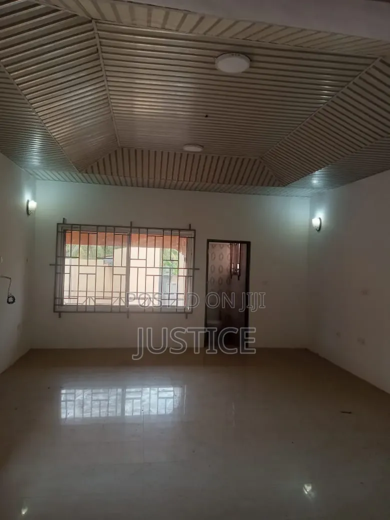 3bdrm House in Night Market Tantra, Ola Achool Area for rent in Ola Achool Area