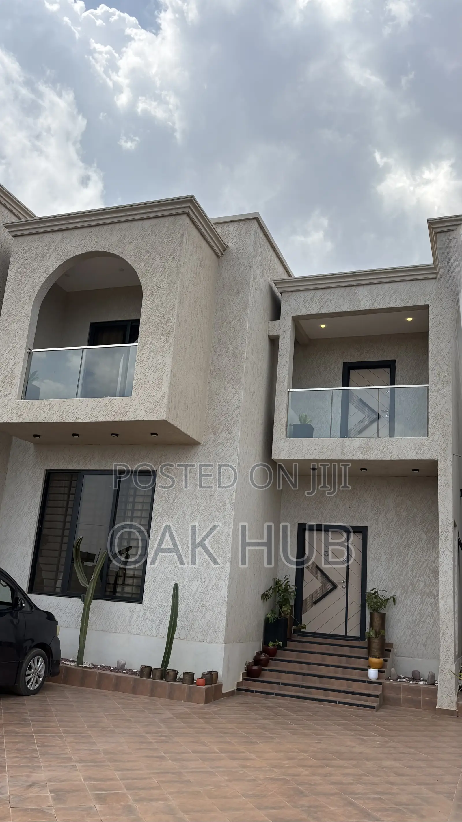 Luxury 4 Bedroom Apartment for Long and Short Stays in East Legon