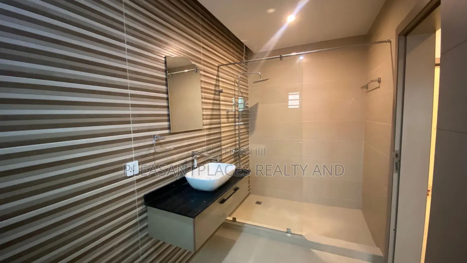 3bdrm House in Pleasantplaces And, Airport Residential Area for rent in Airport Residential Area