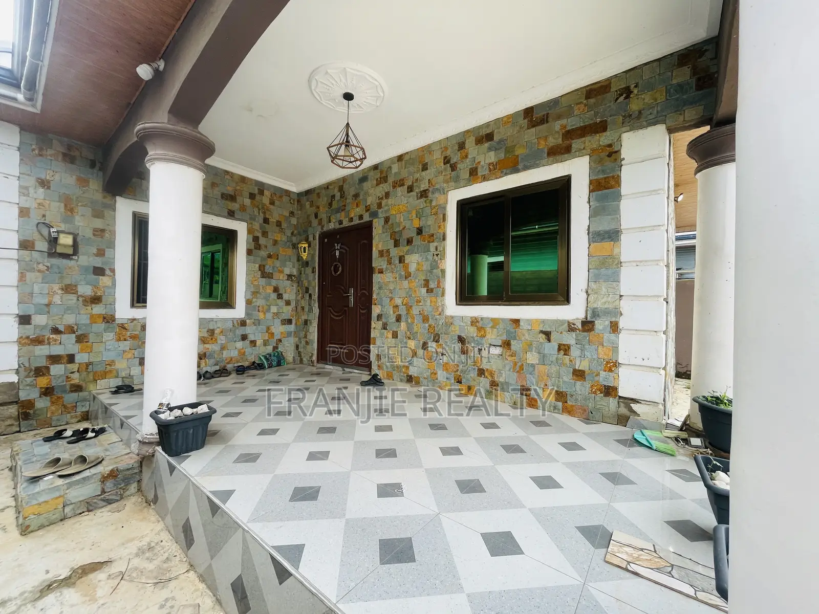 3bdrm House in Franjie Rwalty, Kasoa for sale in Kasoa