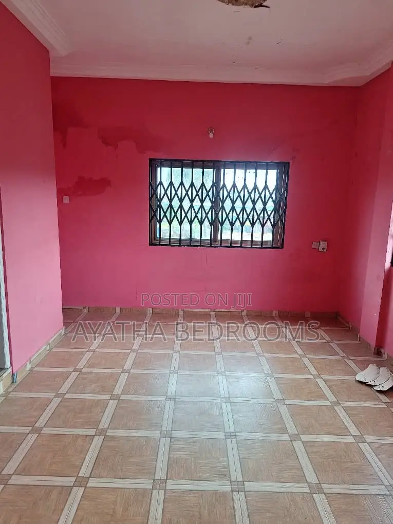 2bdrm Apartment in Tsuibleoo, Teshie for rent in Teshie