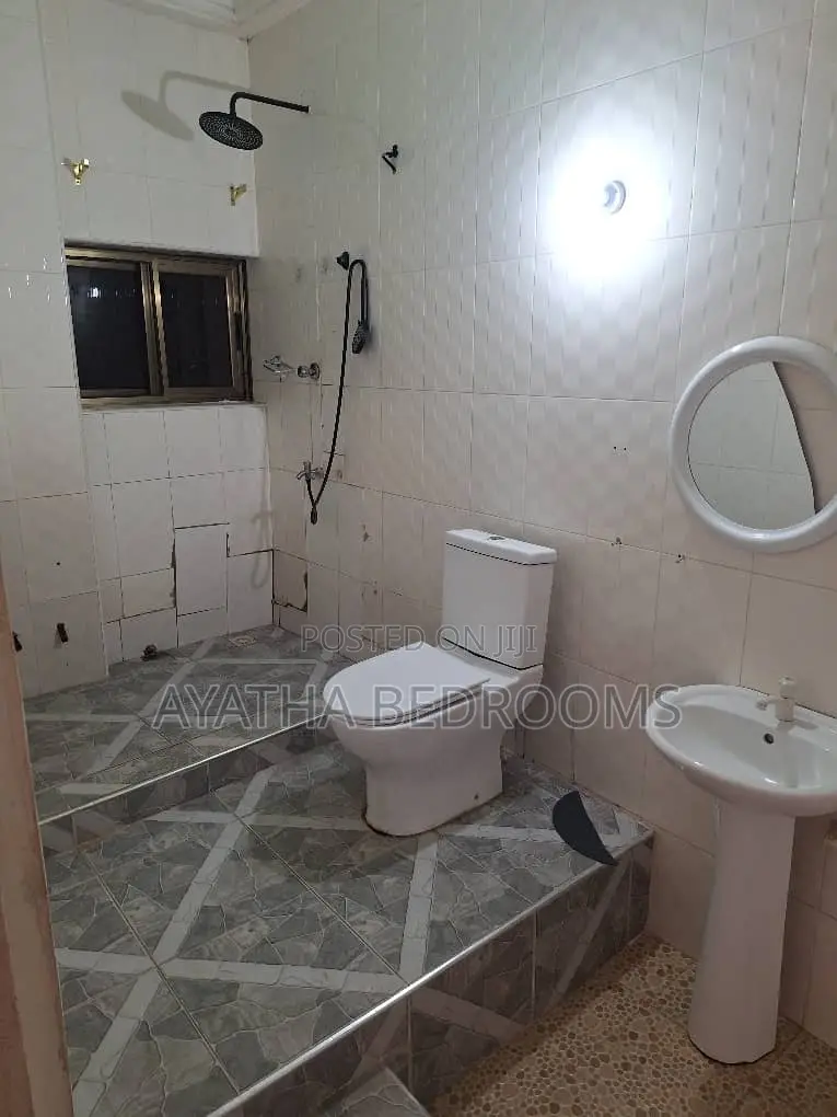 2bdrm Apartment in Tsuibleoo, Teshie for rent in Teshie