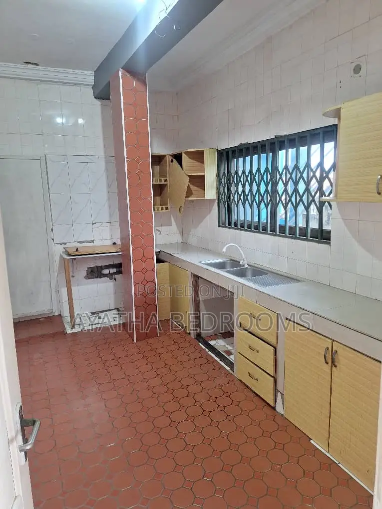 2bdrm Apartment in Tsuibleoo, Teshie for rent in Teshie