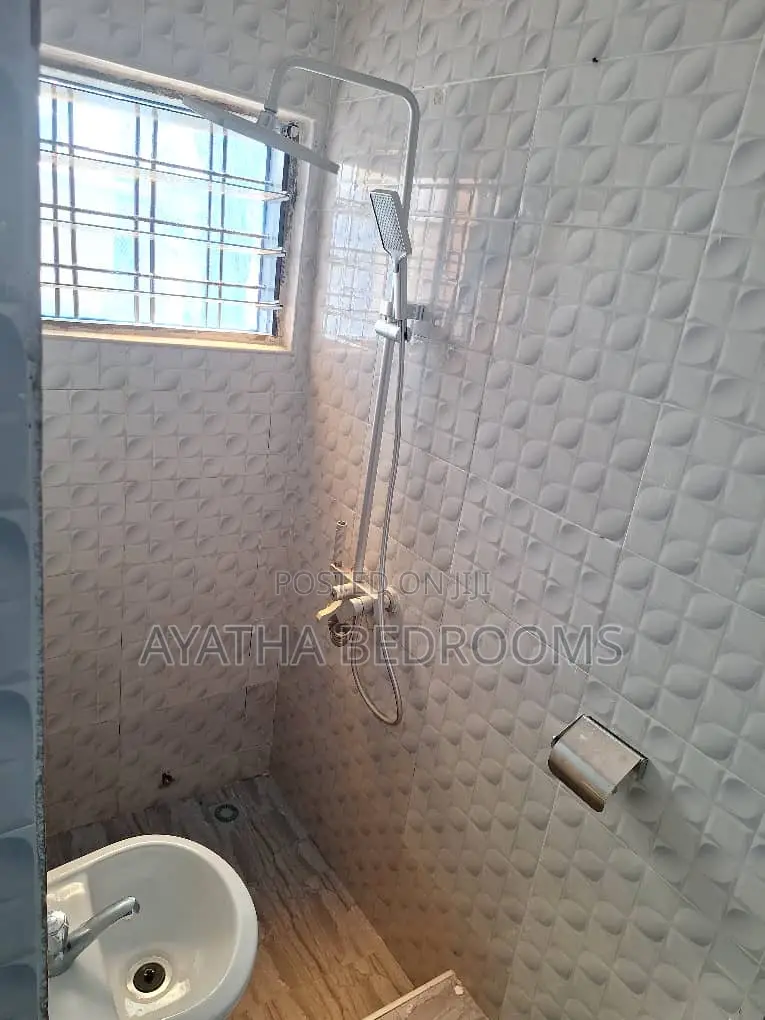 1bdrm Apartment in Camp 2, Teshie for rent in Teshie
