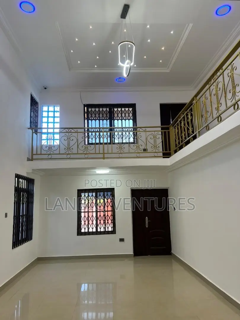 4bdrm House in Ashomang Estate for sale in Ashomang Estate