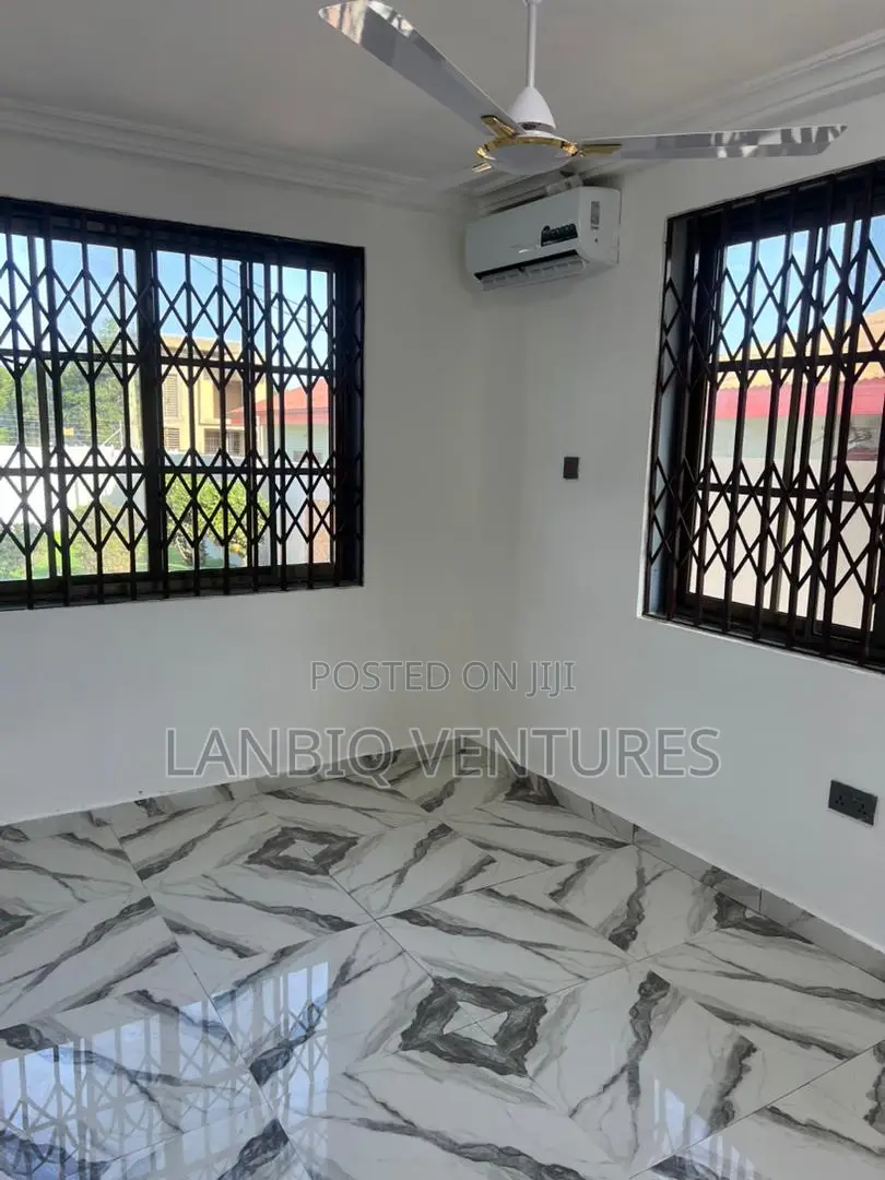 4bdrm House in Ashomang Estate for sale in Ashomang Estate