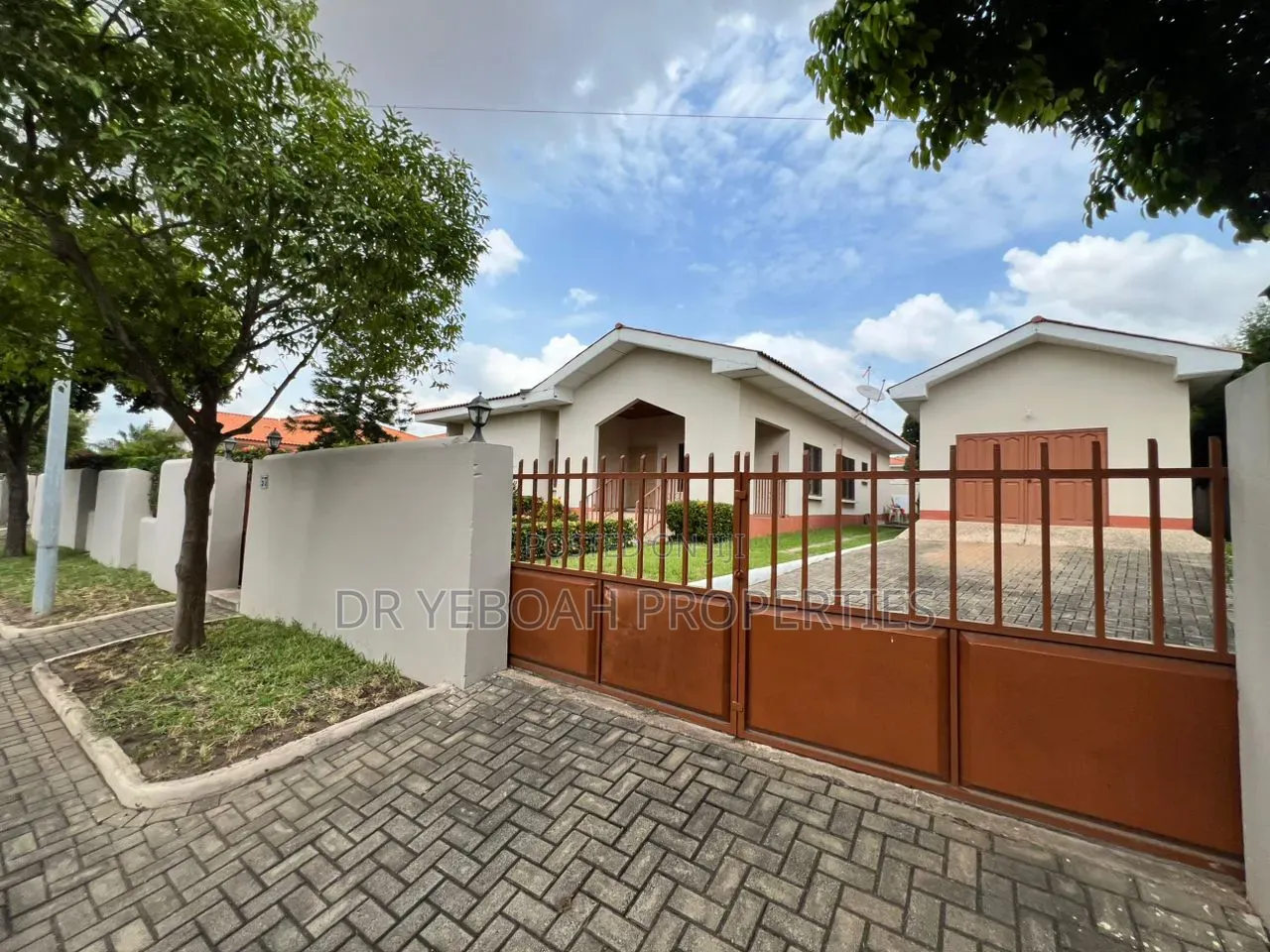 3bdrm Bungalow in Spintex, Regimanuel Gray Estates for sale in Regimanuel Gray Estates