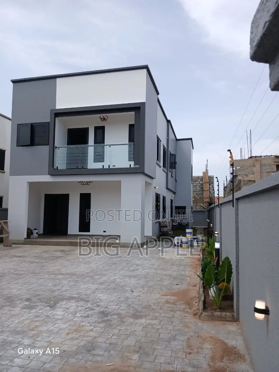 3bdrm House in Lakeside Community 8 for rent in Lake Side Estate