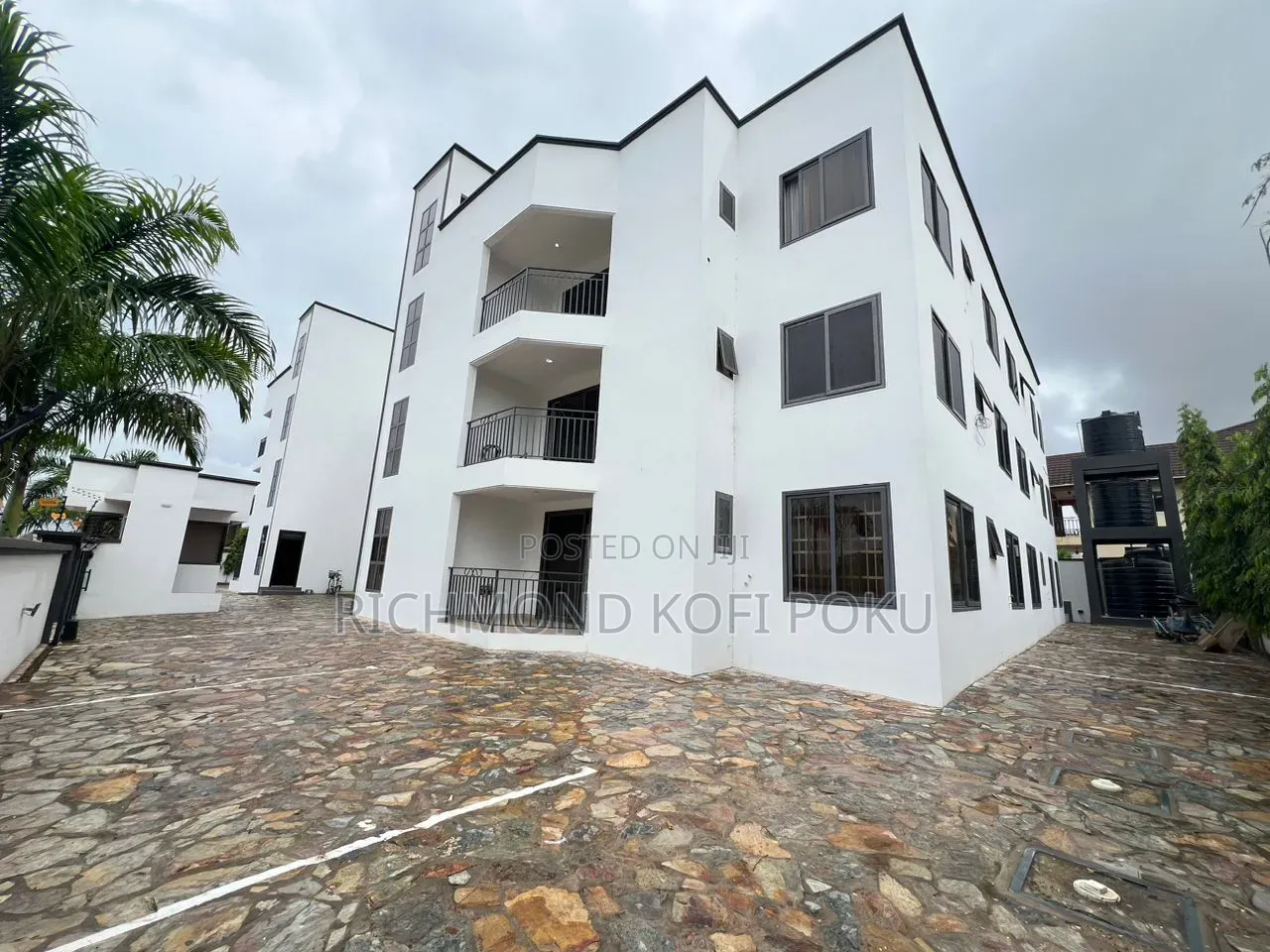2bdrm Apartment in Kofi'S Realty, Baatsona Total for rent in Baatsona Total