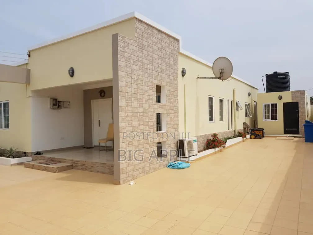 3bdrm House in Ghana Flag for rent in Ghana Flag