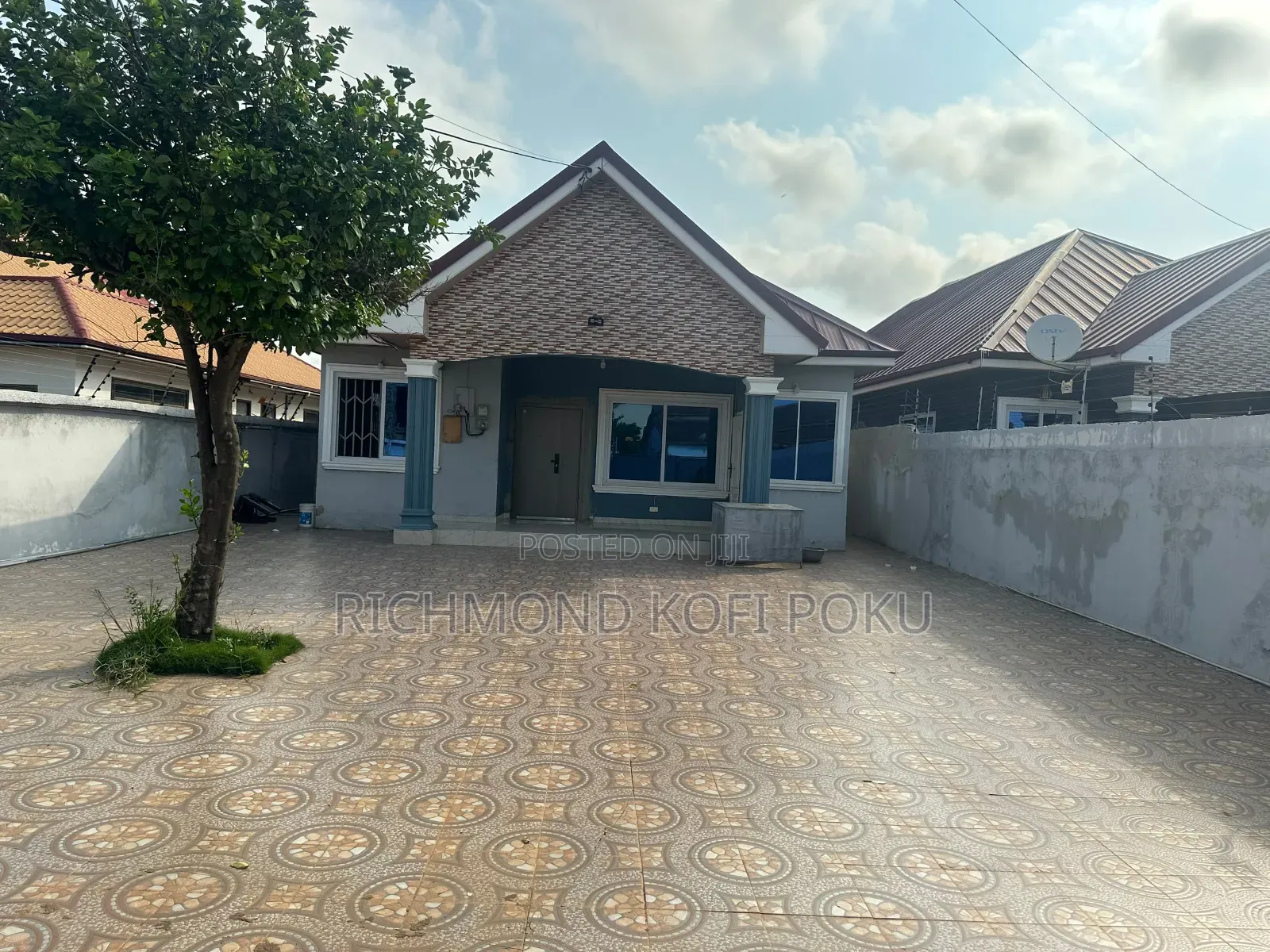 Furnished 4bdrm House in Kofi'S Realty, Baatsona Total for rent in Baatsona Total