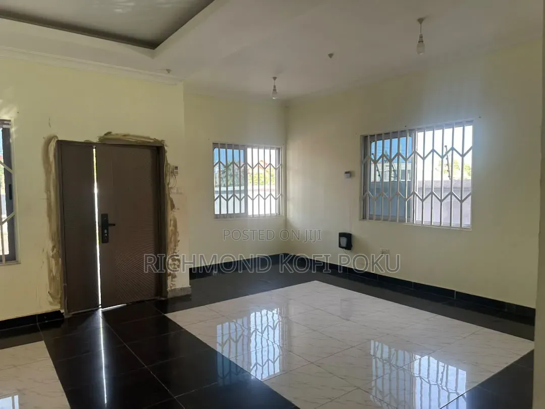 Furnished 4bdrm House in Kofi'S Realty, Baatsona Total for rent in Baatsona Total