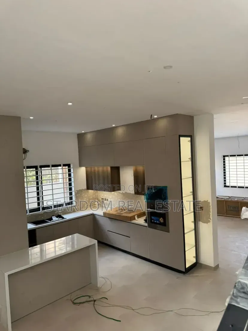 4bdrm Duplex in Spintex Community 18, Lashibi for sale in Lashibi