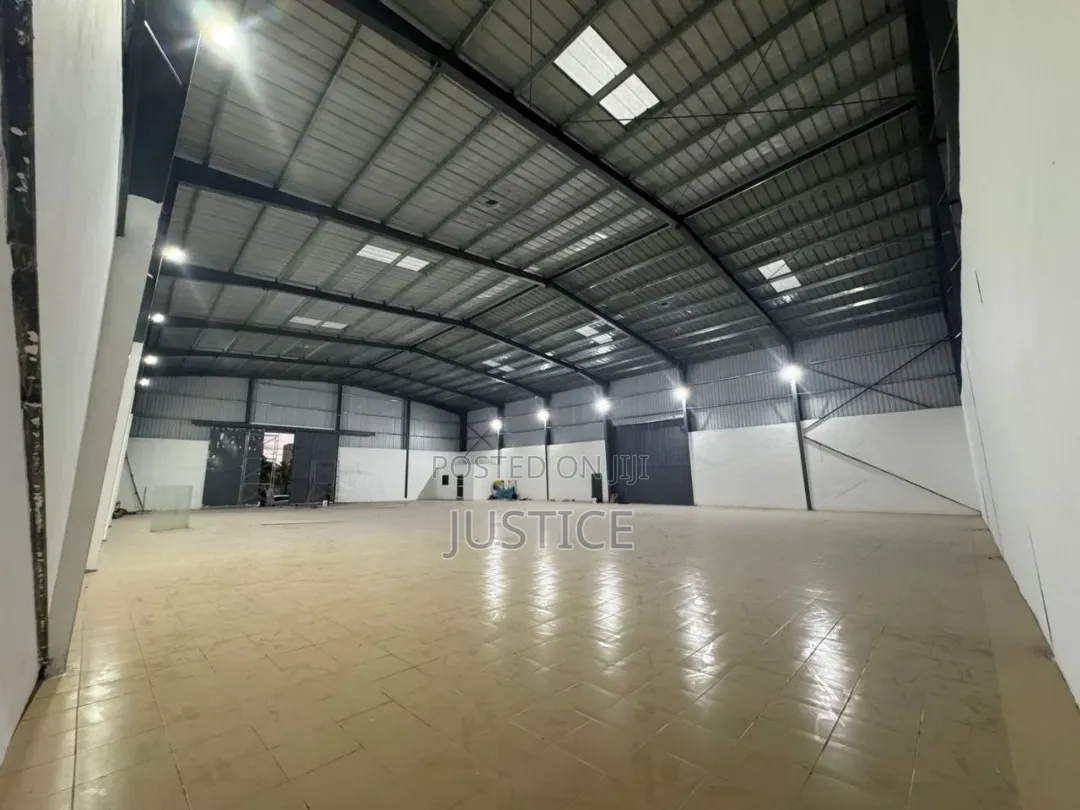 1000sqm Capacity Warehouse West Legon in Christian Village