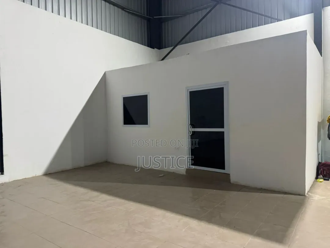 1000sqm Capacity Warehouse West Legon in Christian Village
