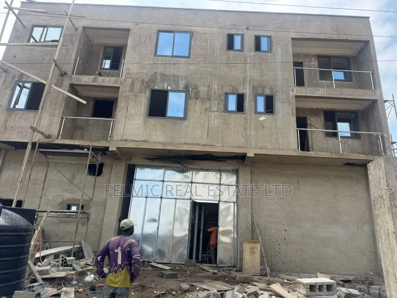 500sm Warehouse With 2 Units of 2 Bedroom at Achimota for Rent in Neoplan