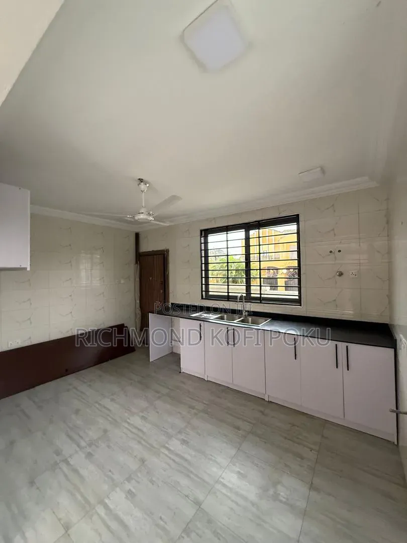 3bdrm House in Kofi'S Realty, American House for sale in American House