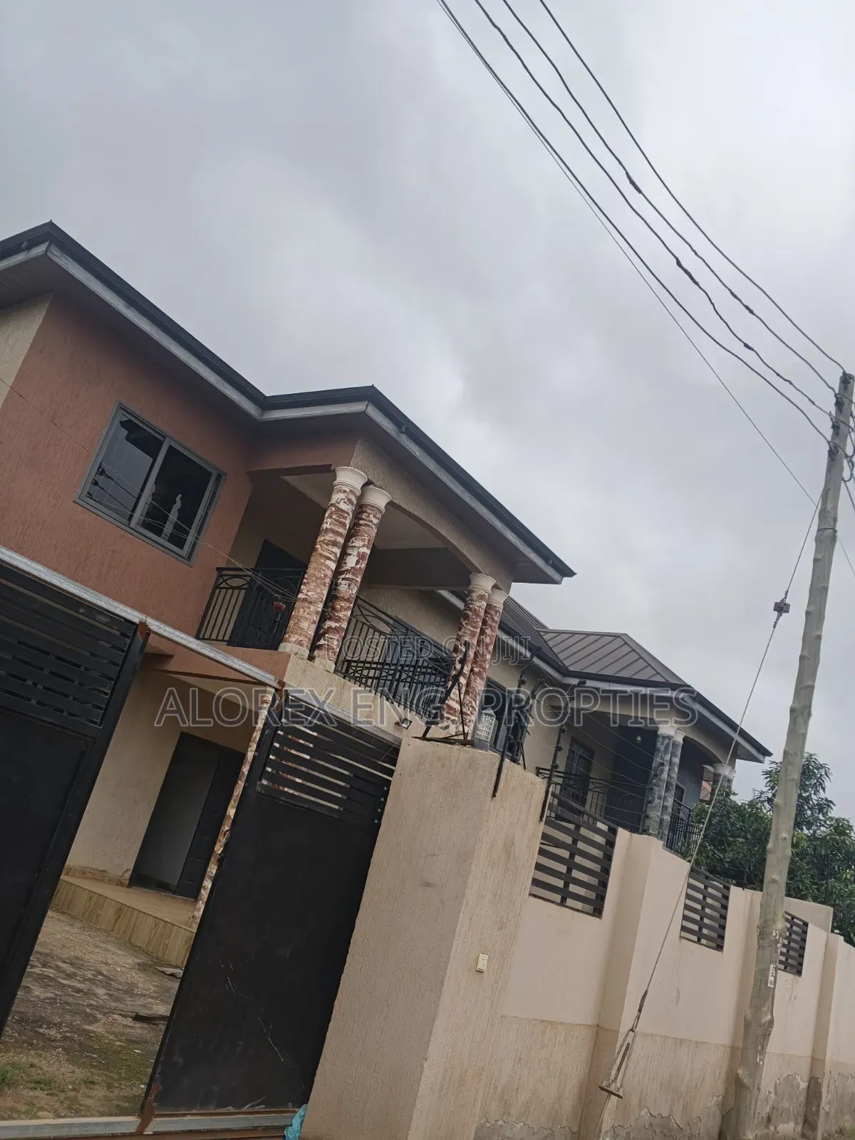 5bdrm Duplex in Pantang Hospital, Pentecost for rent in Pentecost