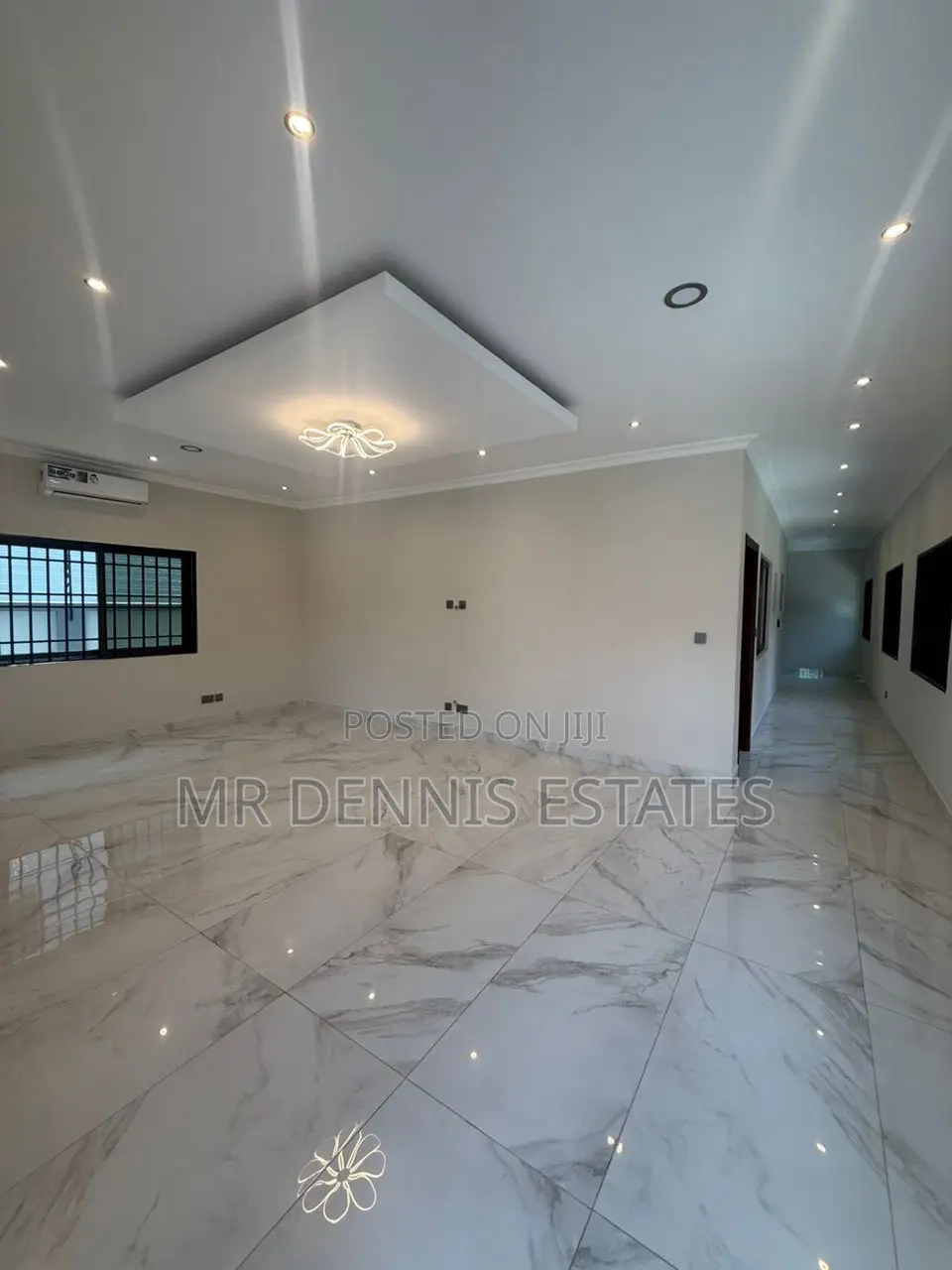 4bdrm Duplex in Mallam Gbawe Top for rent in Top Base