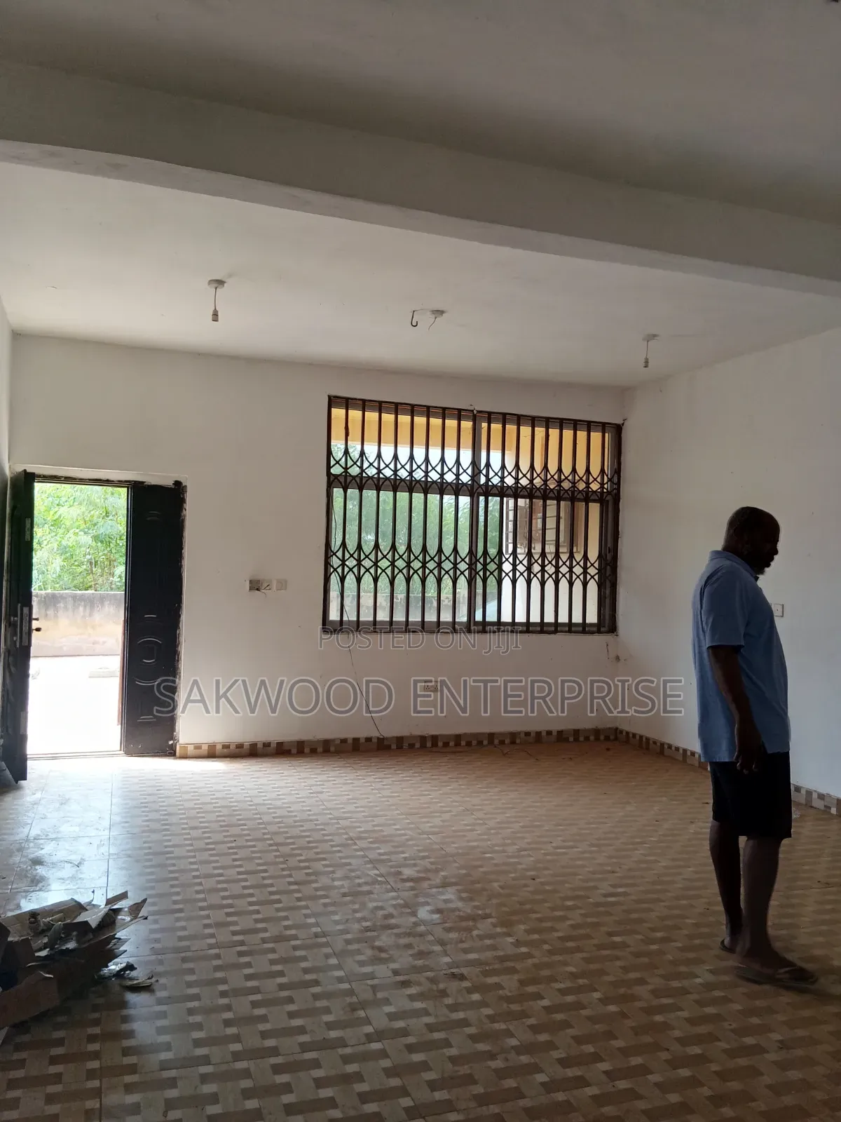 2bdrm Apartment in Sak Wood Enterprise, Oyibi for rent in Oyibi