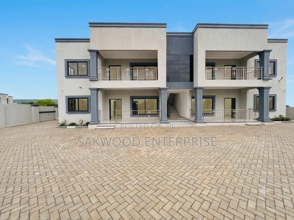 2bdrm Apartment in Sakwood Enterprise, Oyibi for rent in Oyibi