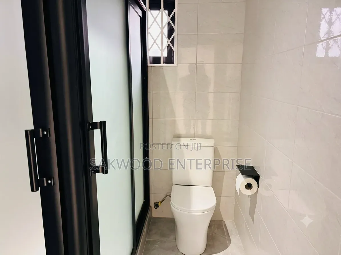 2bdrm Apartment in Sakwood Enterprise, Oyibi for rent in Oyibi