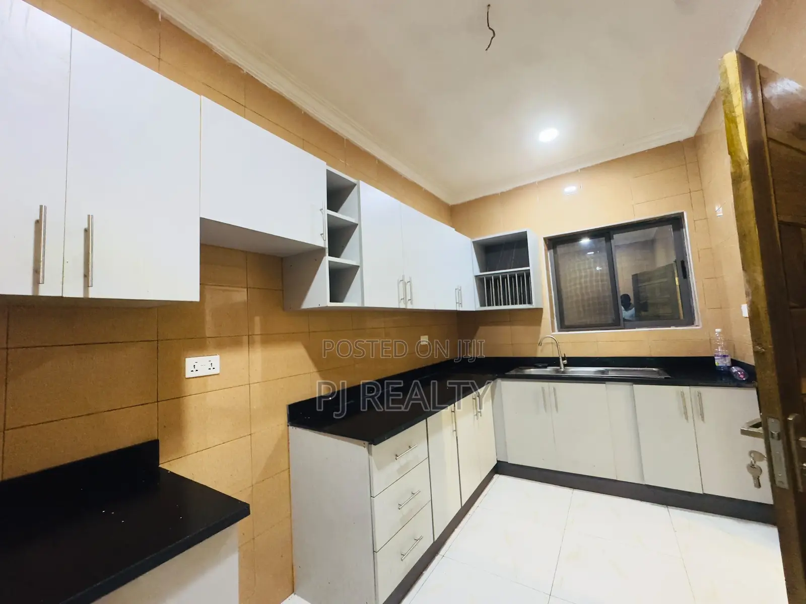 2bdrm Apartment in Adjiriganor for rent in Adjiriganor