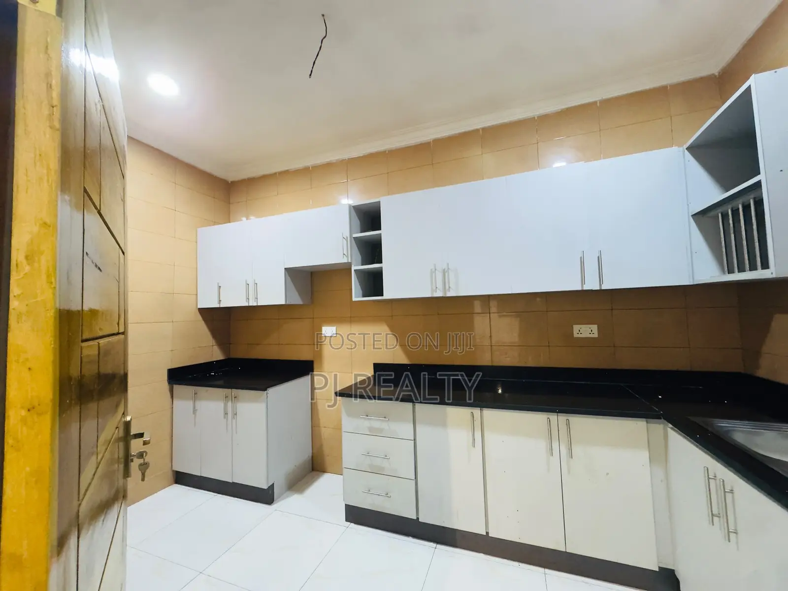 2bdrm Apartment in Adjiriganor for rent in Adjiriganor