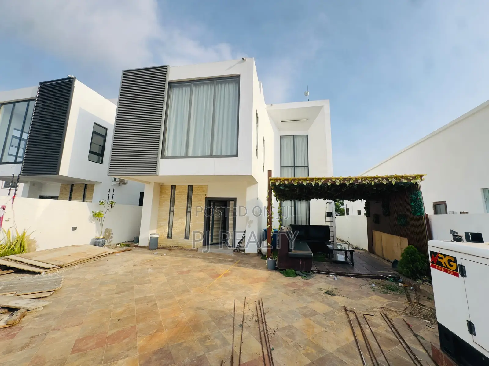 4bdrm House in East Legon for sale in East Legon