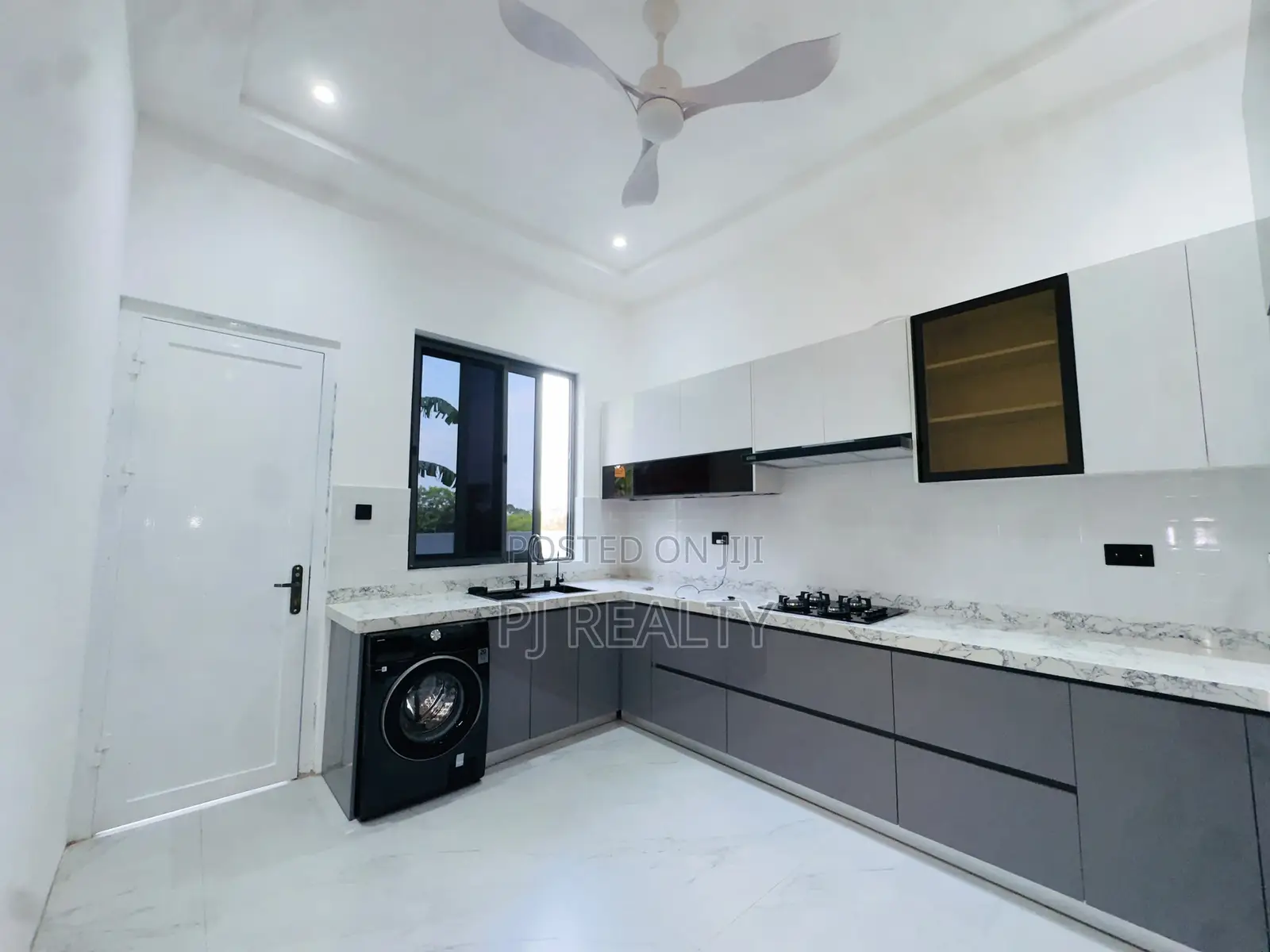 4bdrm House in East Legon for sale in East Legon