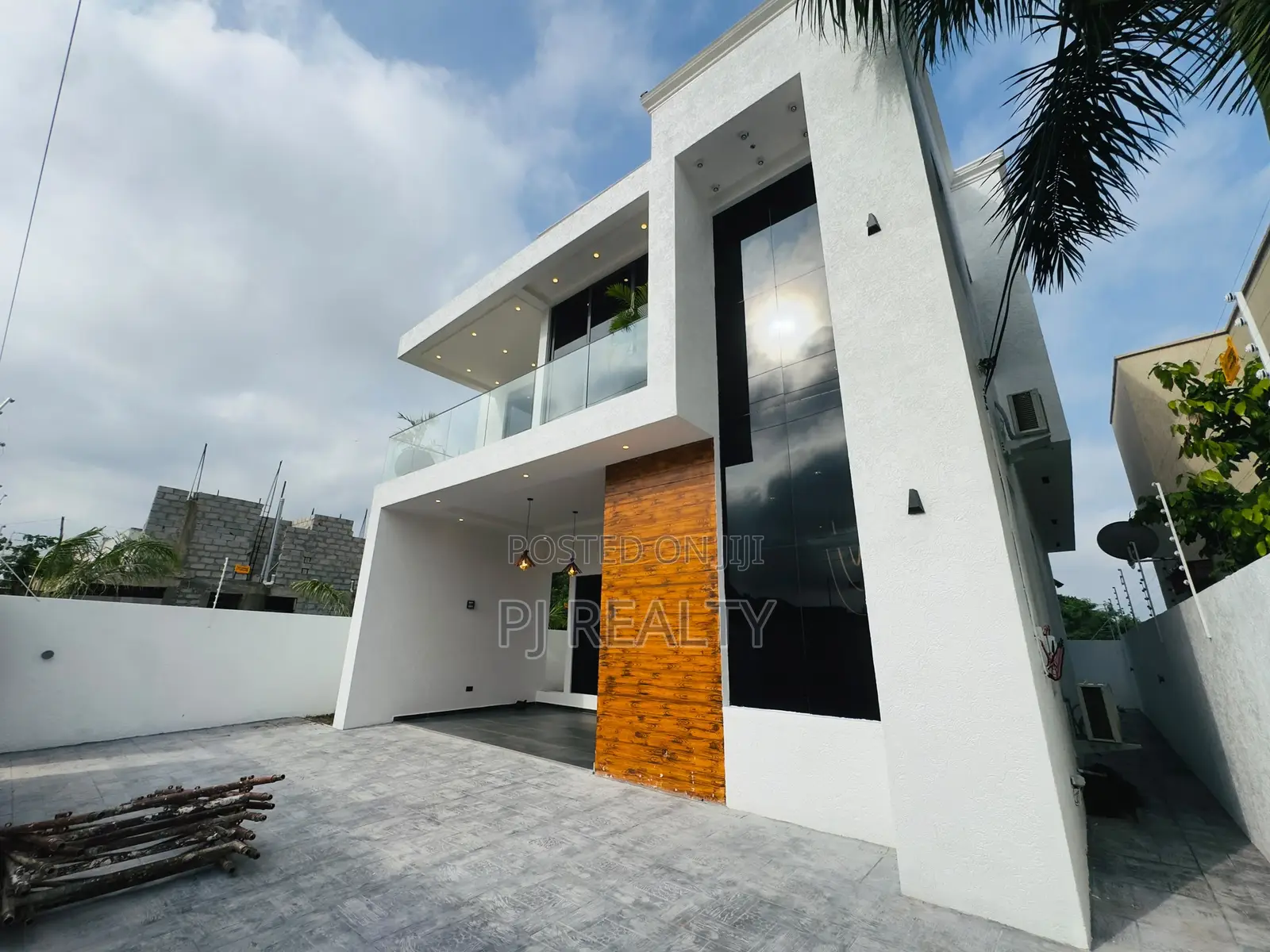 4bdrm House in East Legon for sale in East Legon