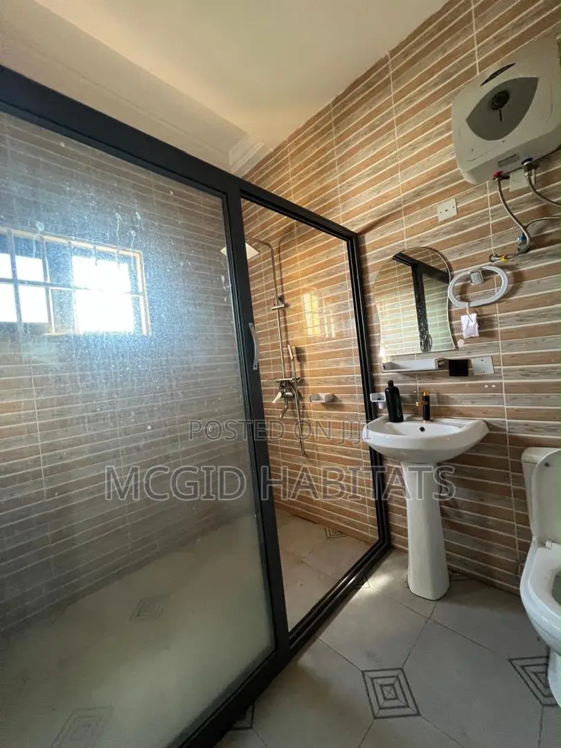 2bdrm Apartment in Ashaley Botwe for rent in Ashaley Botwe