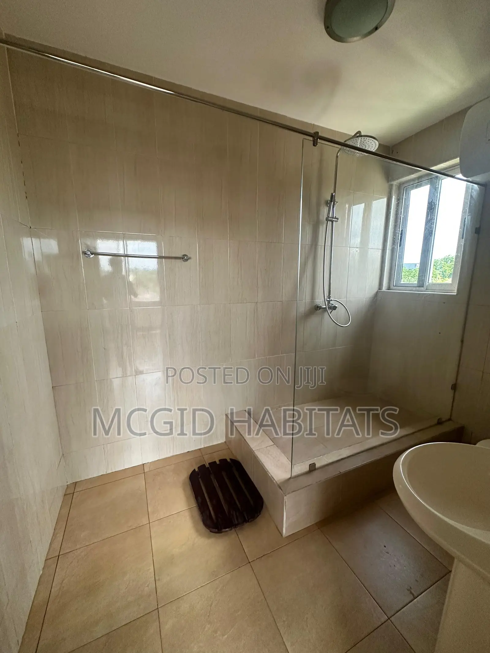 Furnished 3bdrm Apartment in Osu for rent in Osu