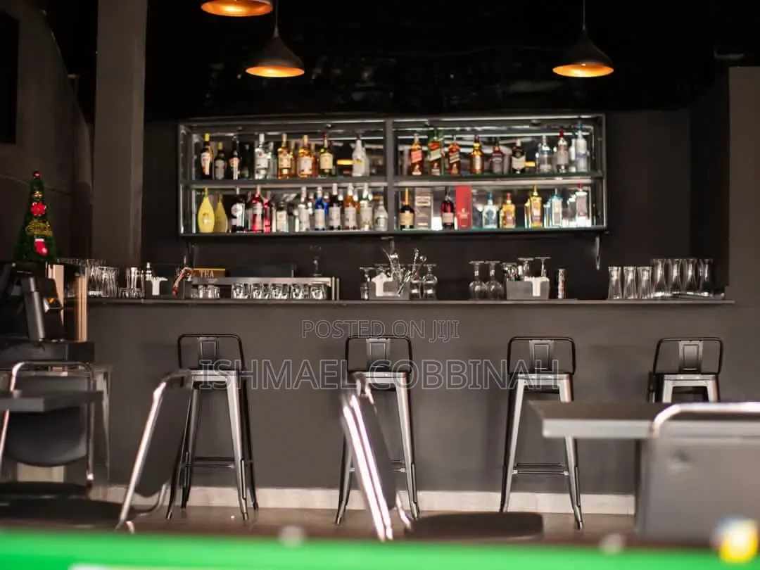 Rrestaurant Forsale at Tema Com.8 in Community 25